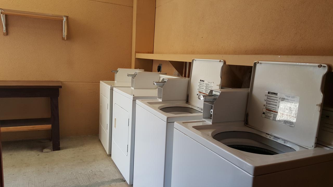 Floresville Executive Inn & Suites المظهر الخارجي الصورة